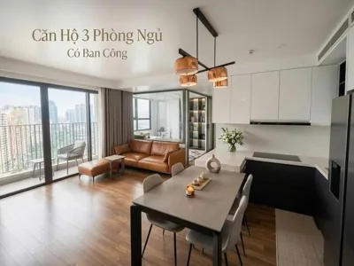 带阳台的三卧室公寓 — ST Apartment Vinhomes D'capitale Hanoi
